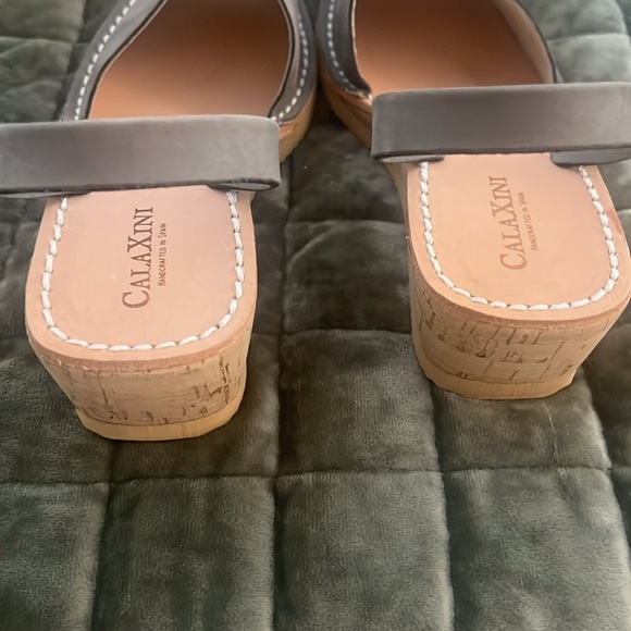NIB CalaXini Wedge Sandal Gris Nubuck 36 - Picture 7 of 10